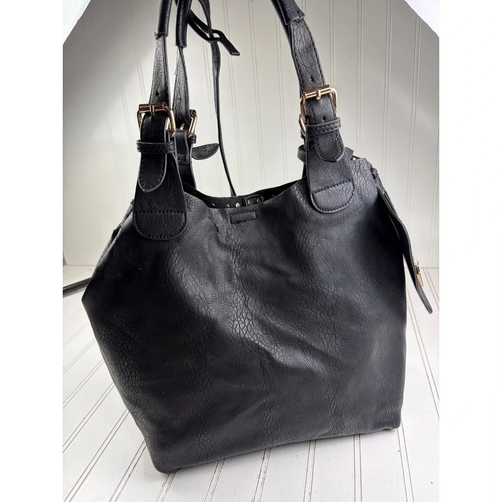 Vintage Y2K Boho Black Leather Studded Slouchy Hobo Chic Shoulder Bag Purse